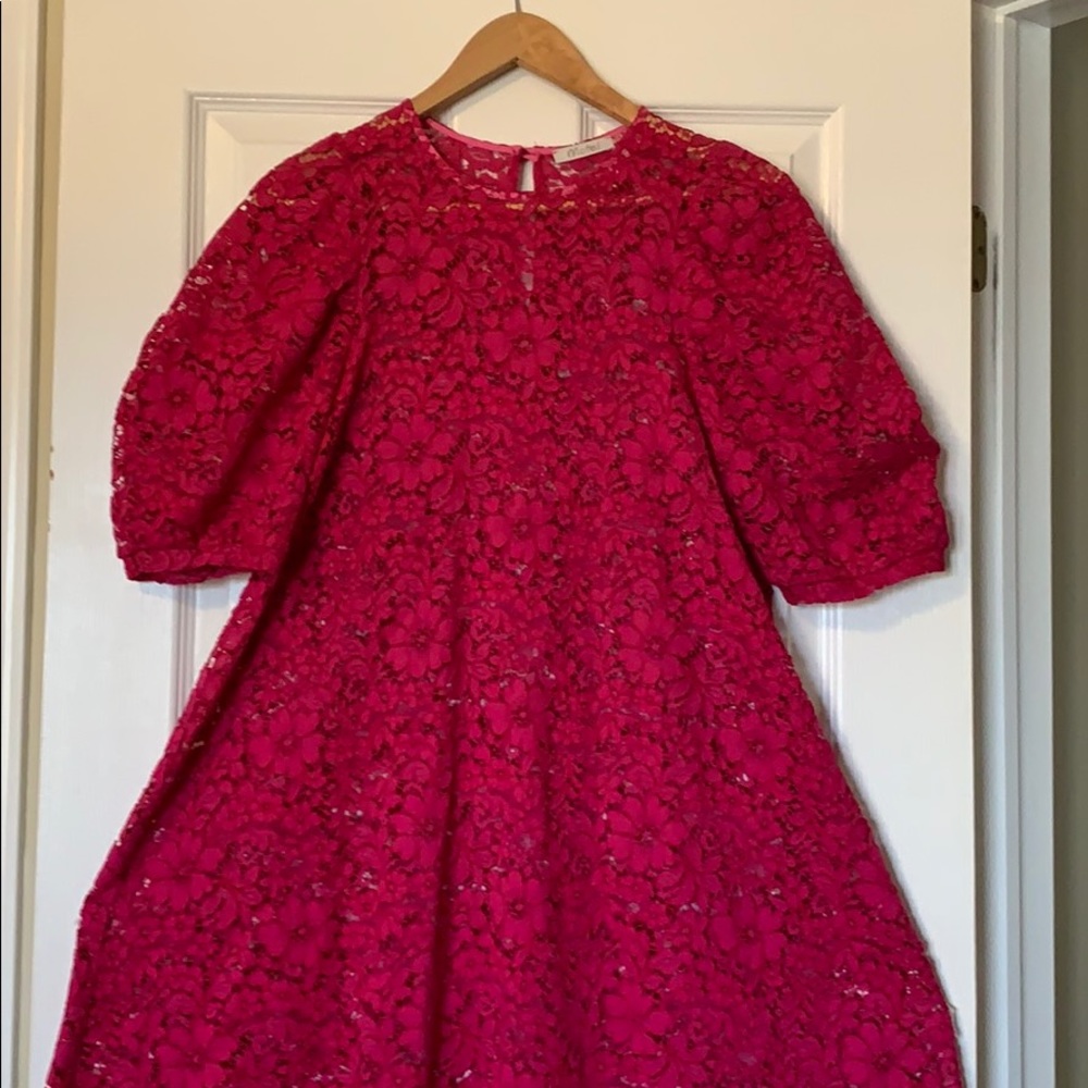 Lace pink dress